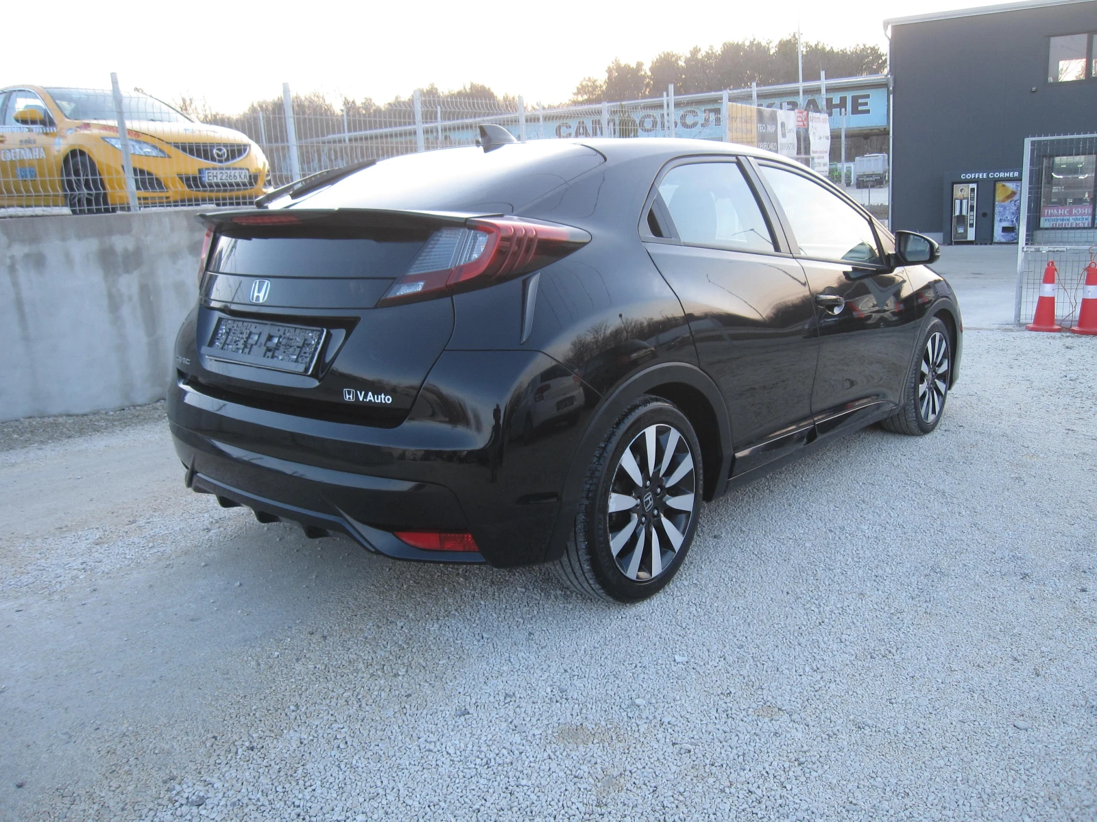 Honda Civic 1, 6-D, NAVI, Камера - изображение 4