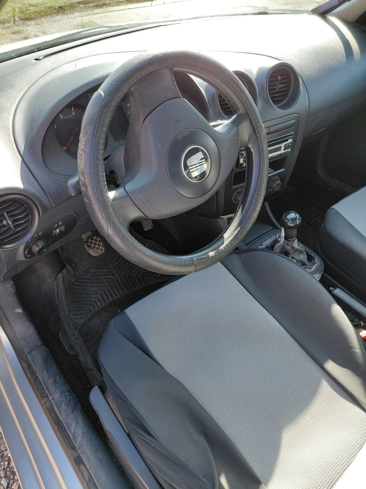 Seat Ibiza, снимка 5 - Автомобили и джипове - 53866854