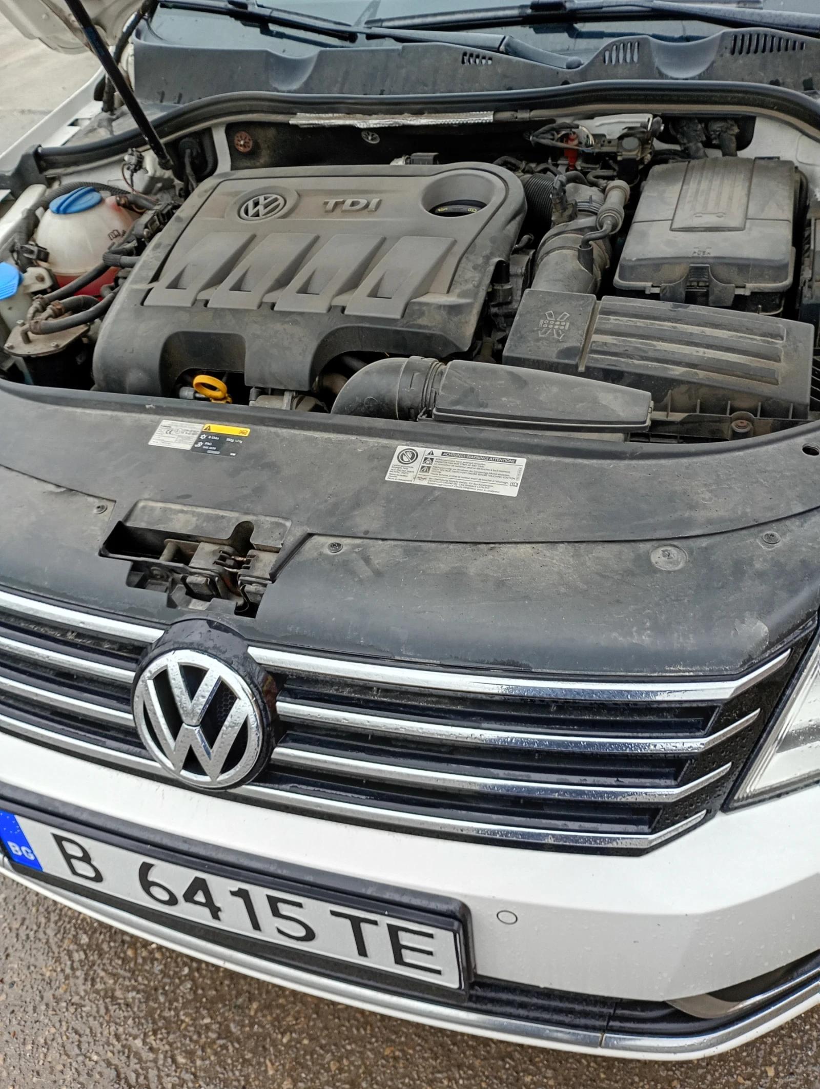 VW Passat 2.0 tdi blumotion, снимка 12 - Автомобили и джипове - 54070968