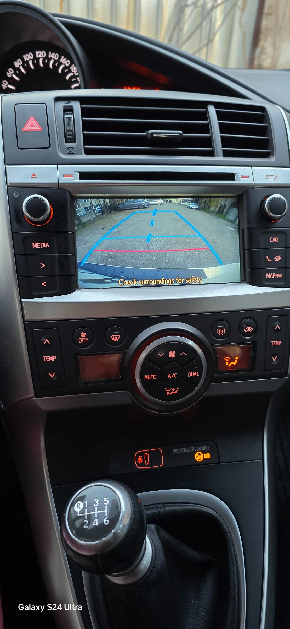 Toyota Verso, снимка 7 - Автомобили и джипове - 54140758