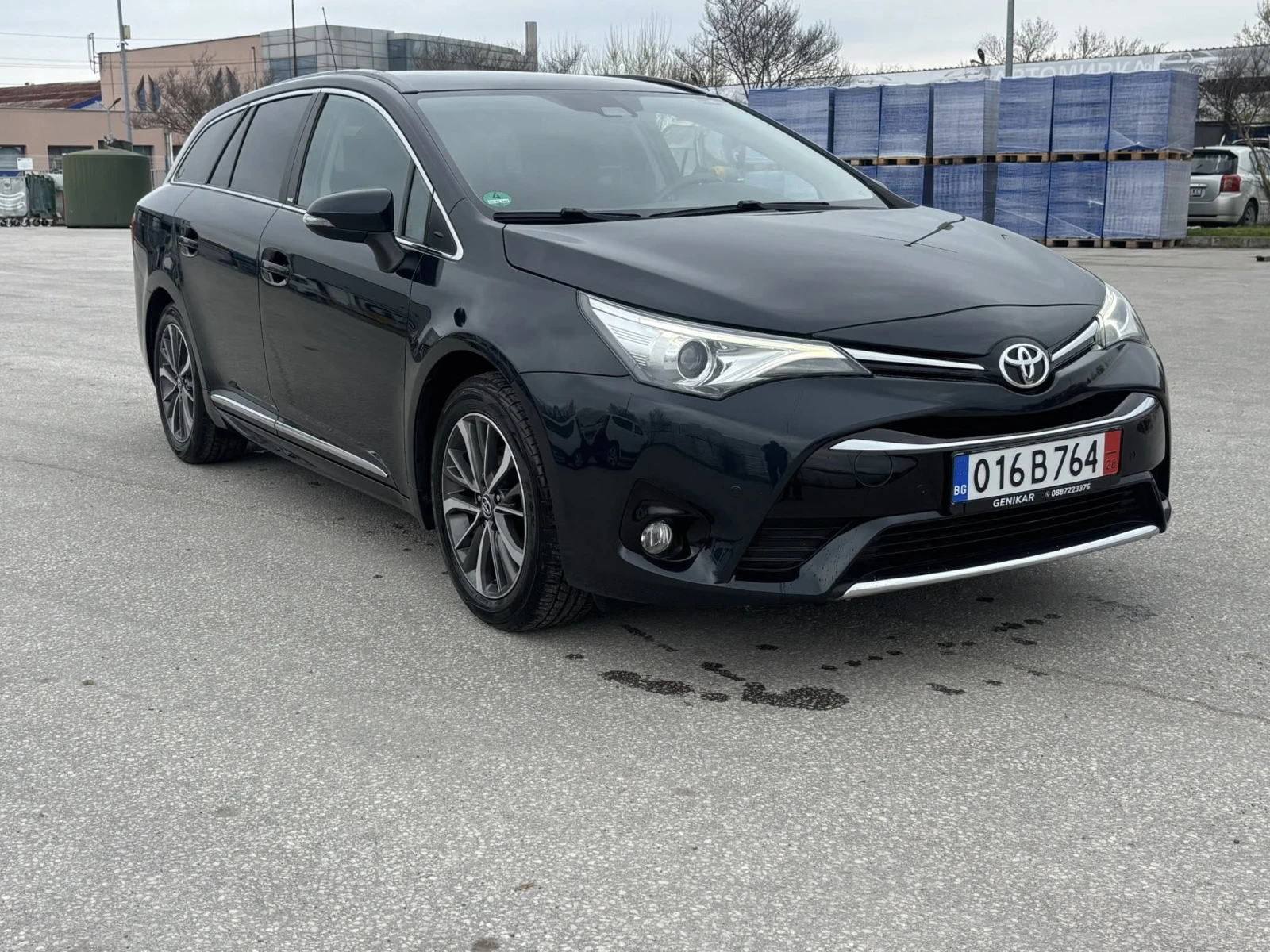 Toyota Avensis 1.8i EURO5 КОЖА-АЛКАНТАРА