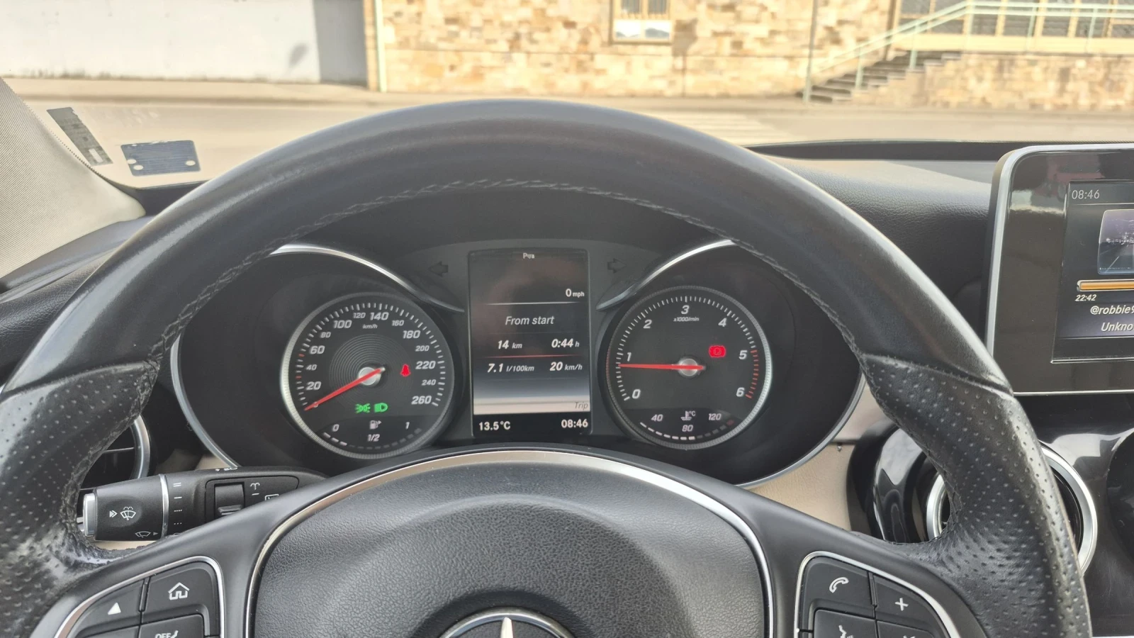 Mercedes-Benz C 220 Cdi 150 000 km * Бяла Кожа * Обслужен* Бартер, снимка 13 - Автомобили и джипове - 54337424