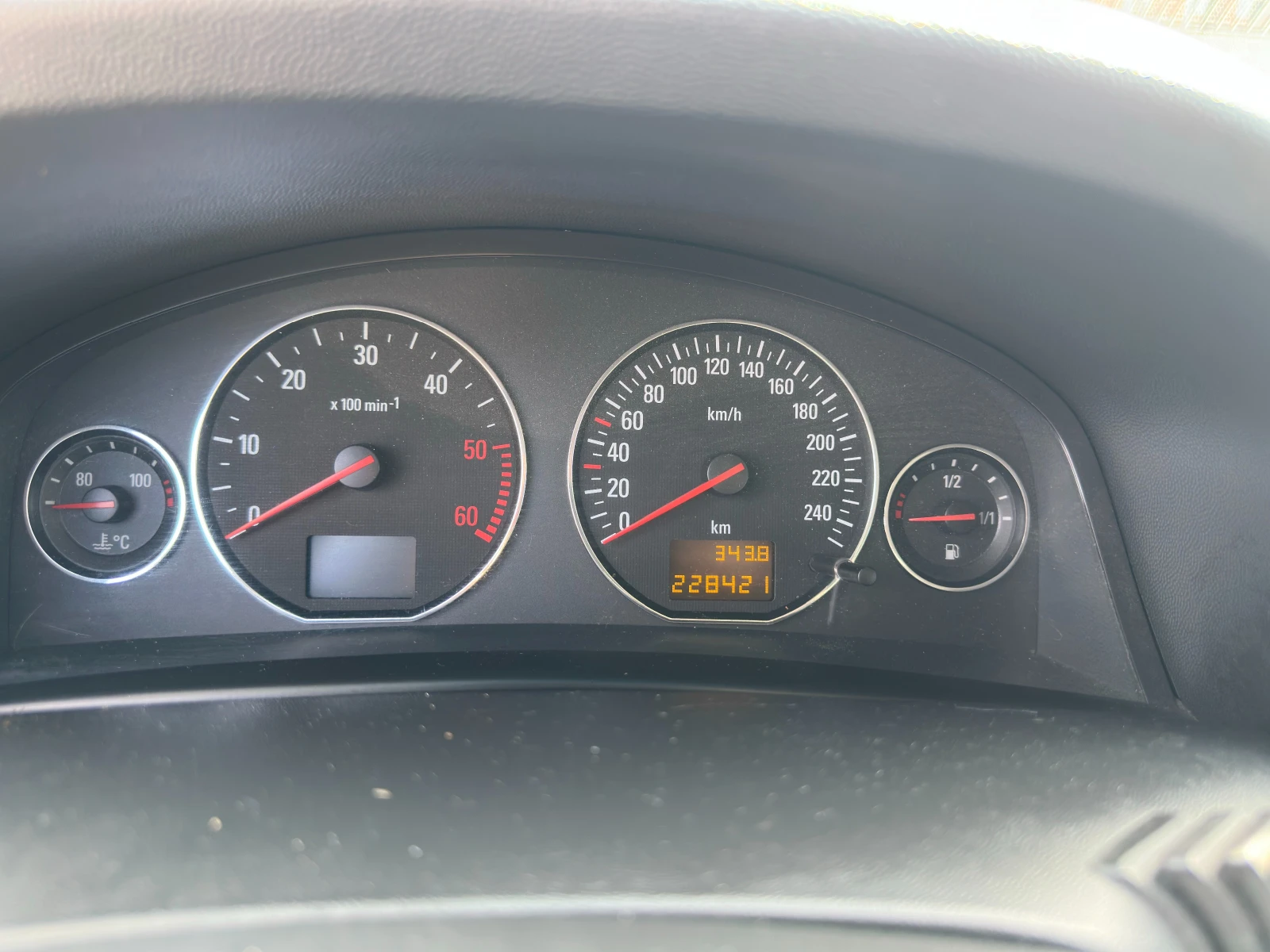 Opel Signum 2.2 DTI, снимка 8 - Автомобили и джипове - 54391883
