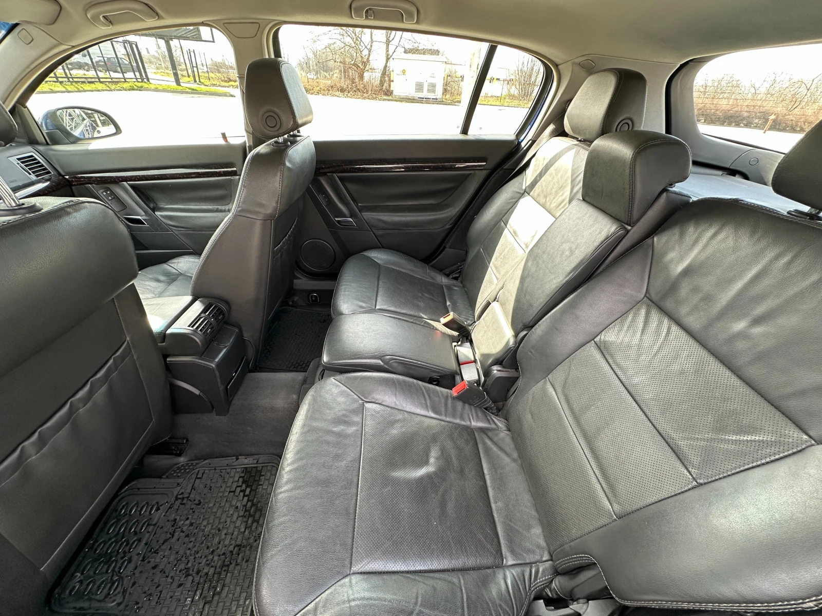 Opel Signum 2.2 DTI, снимка 13 - Автомобили и джипове - 54391883