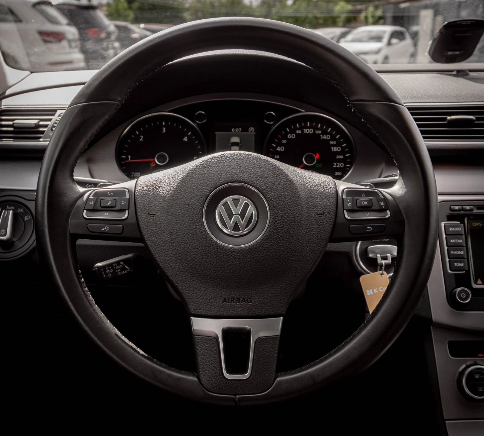 VW CC 2.0TDI-4Motion-Реални Км!, снимка 9 - Автомобили и джипове - 54516122
