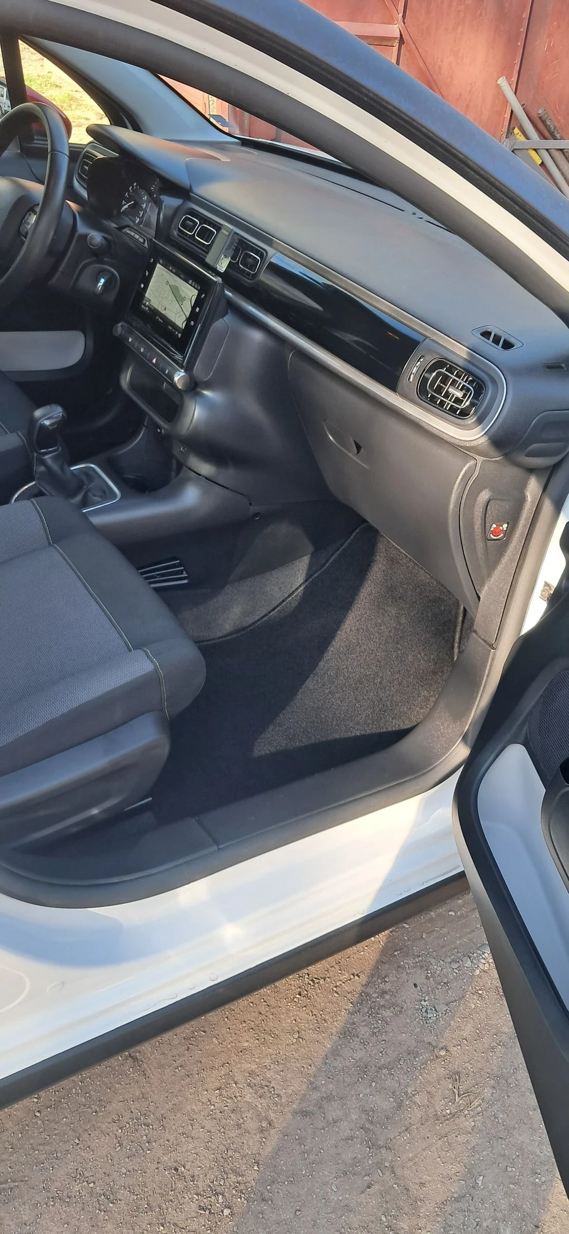 Citroen C3, снимка 13 - Автомобили и джипове - 54655270