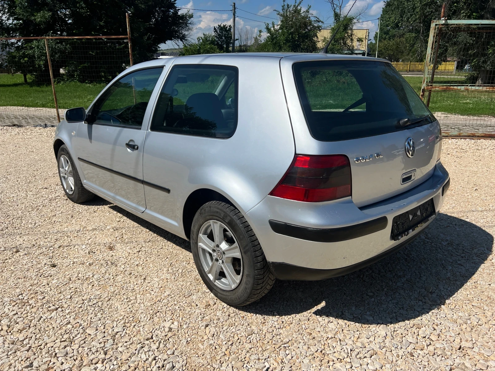 VW Golf 1.9 TDi GL, снимка 4 - Автомобили и джипове - 54751816