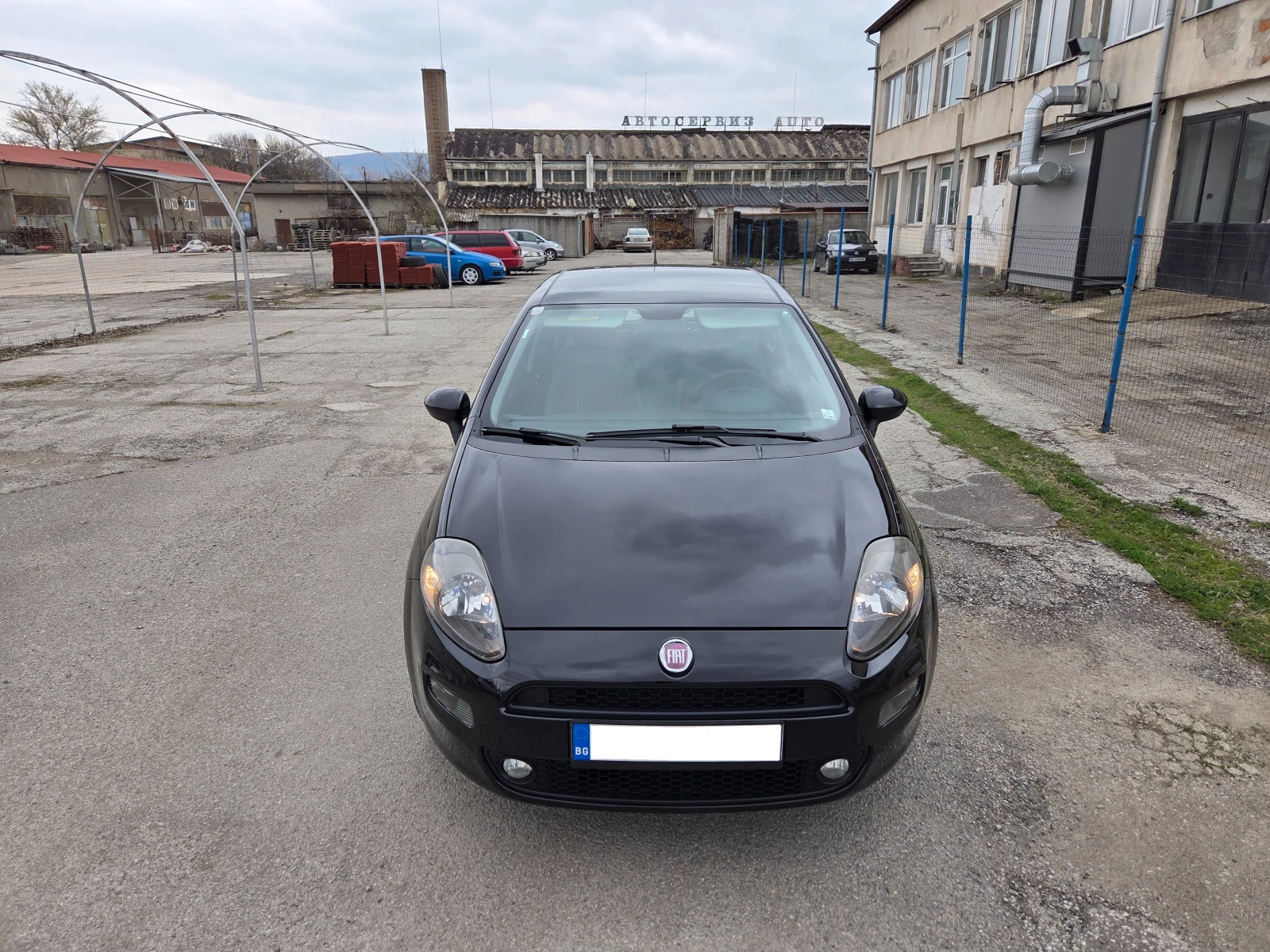 Fiat Punto 1.2i 8v 70Hp Euro5 Comfort Service History, снимка 6 - Автомобили и джипове - 54844922