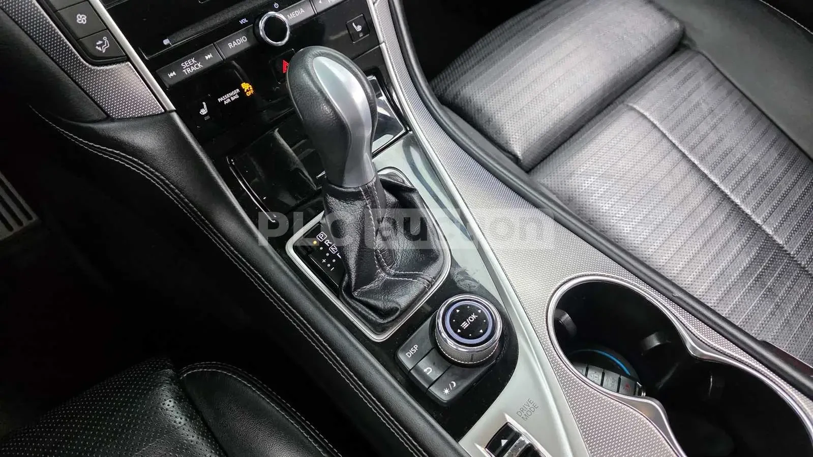 Infiniti Q50, снимка 9 - Автомобили и джипове - 54884909