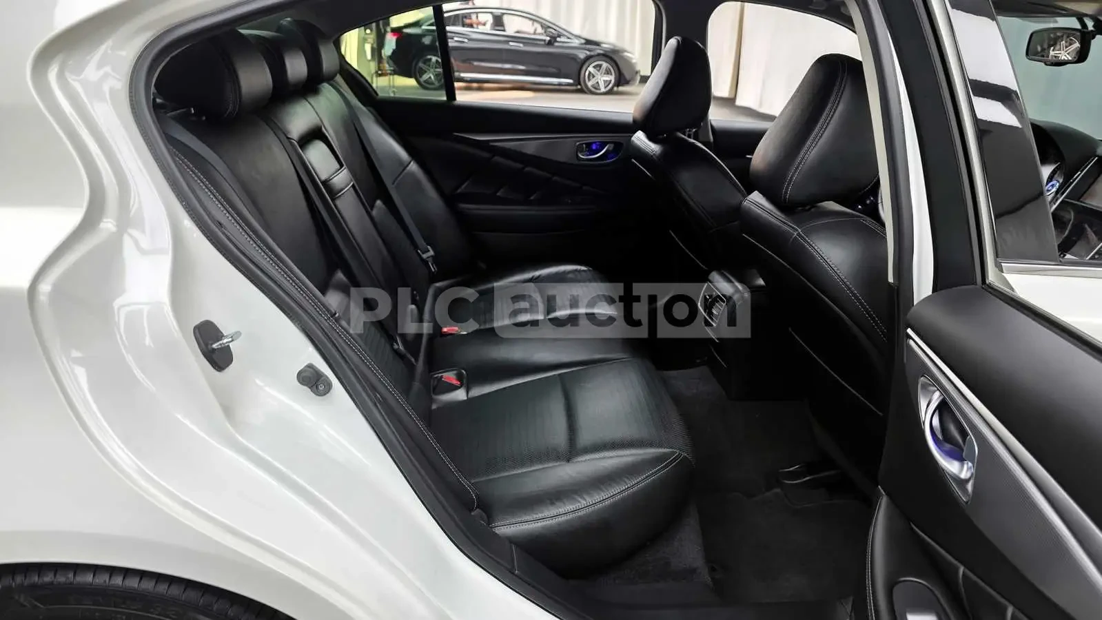 Infiniti Q50, снимка 12 - Автомобили и джипове - 54884909