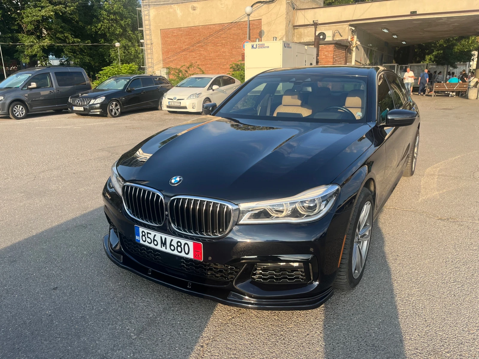 BMW 750 Xdrive LONG
