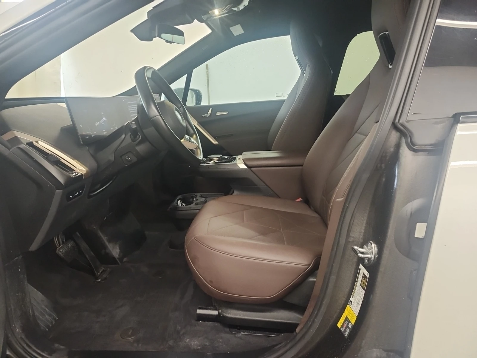 BMW iX * XDRIVE50 * ГЛАВНО ПРЕДСТАВИТЕЛСТВО НА BMW, снимка 7 - Автомобили и джипове - 55332306