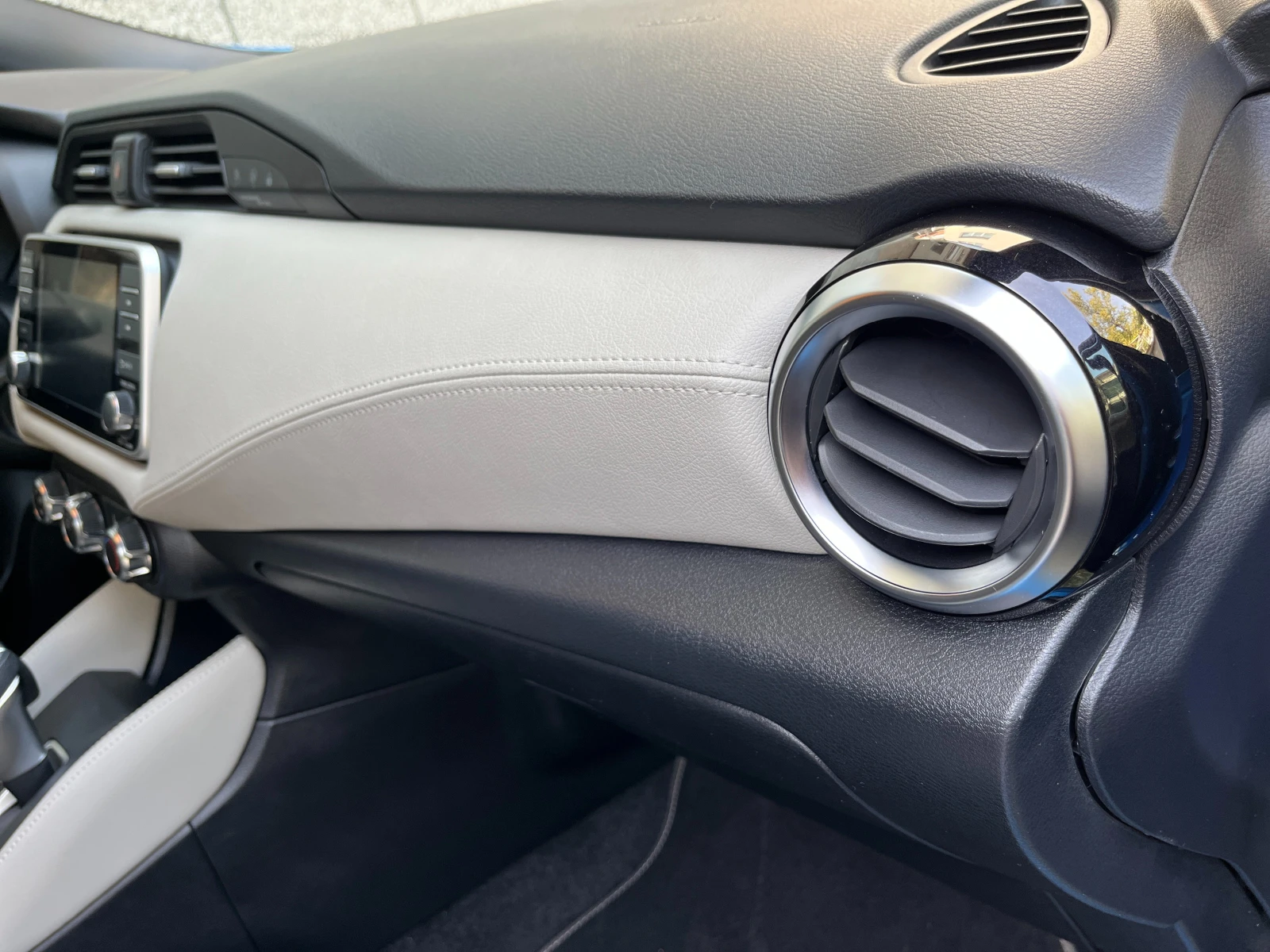 Nissan Micra 1.0i N-DESIGN* AUTOMATIC, снимка 10 - Автомобили и джипове - 55941051