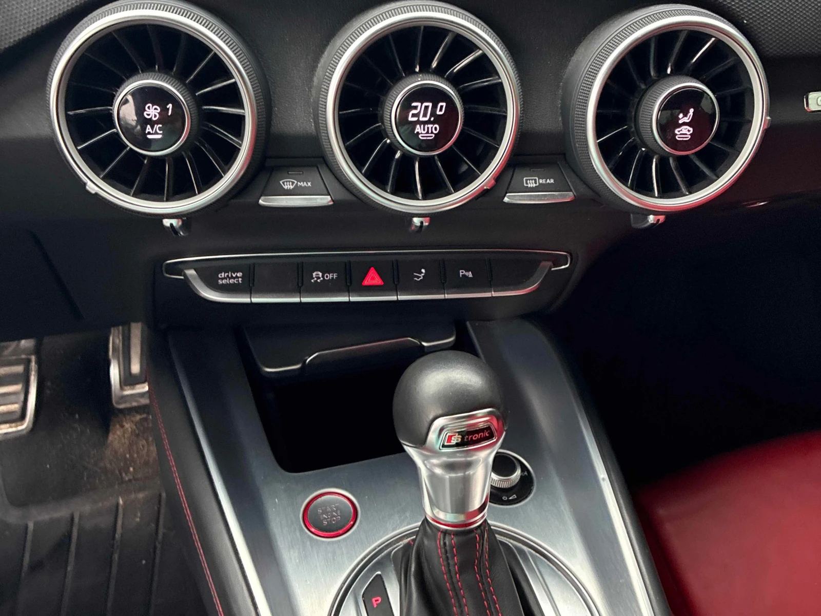 Audi Tt * 2.0T * CARFAX * ЦЕНА ДО БГ, снимка 9 - Автомобили и джипове - 55940640
