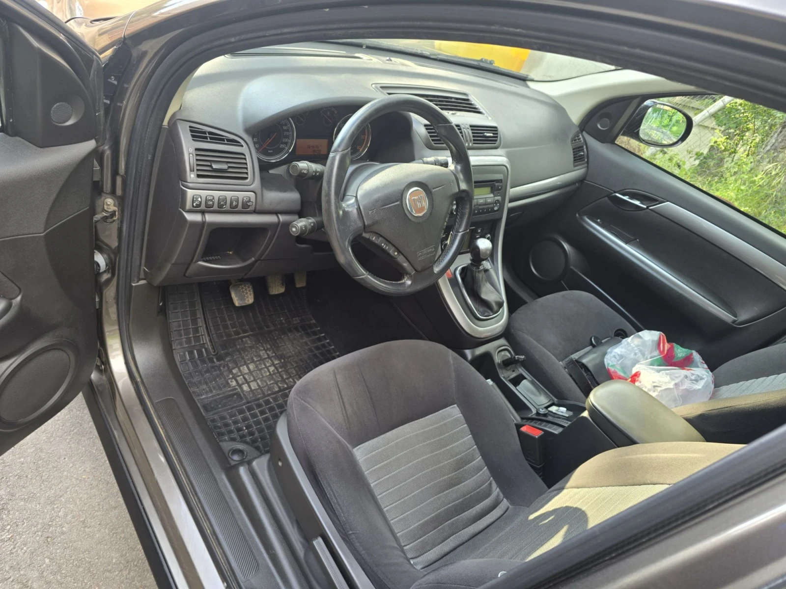 Fiat Croma 1.9 JTD, снимка 6 - Автомобили и джипове - 55952594