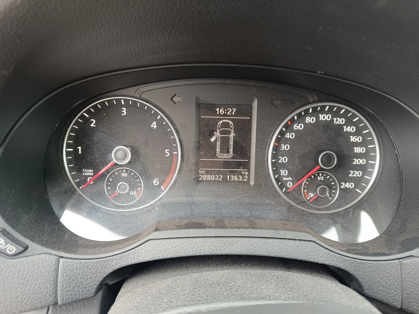VW Sharan 2.0 TDI, снимка 3 - Автомобили и джипове - 56144594