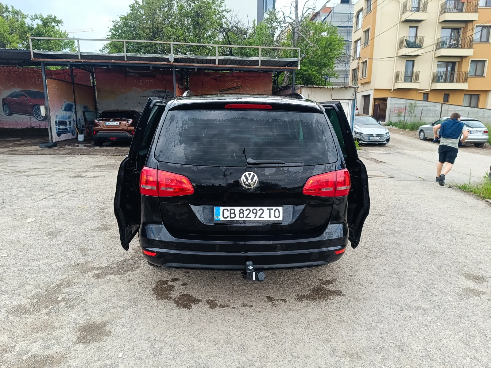 VW Sharan 2.0 TDI, снимка 7 - Автомобили и джипове - 56144594