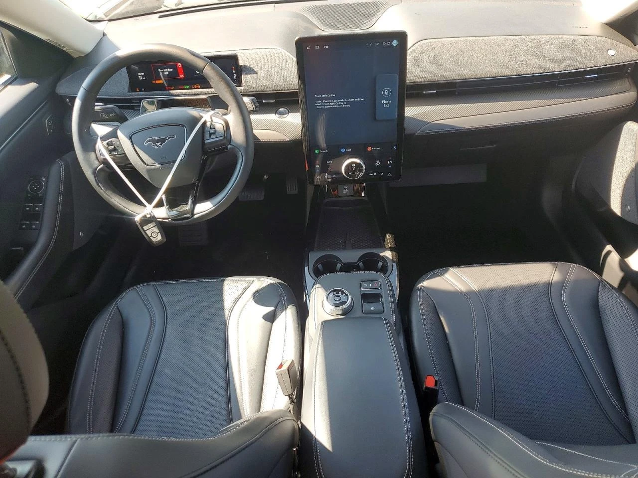 Ford Mustang Mach-E Premium, снимка 8 - Автомобили и джипове - 56320072