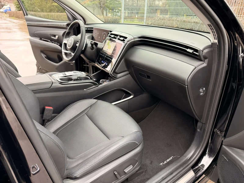 Hyundai Tucson Plug-in-Hybrid 4* 4 , снимка 8 - Автомобили и джипове - 53288941