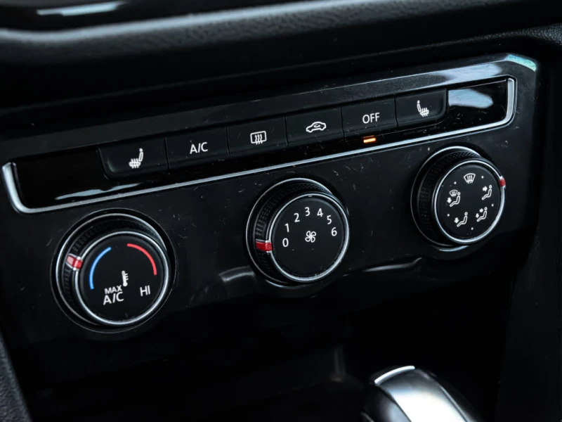 VW Tiguan COMFORTLINE 4MOTION, снимка 10 - Автомобили и джипове - 53569415