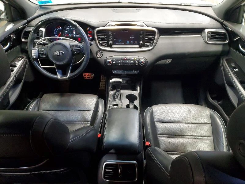 Kia Sorento 3.3L 6 ALL WHEEL DRIVE, снимка 9 - Автомобили и джипове - 53989542