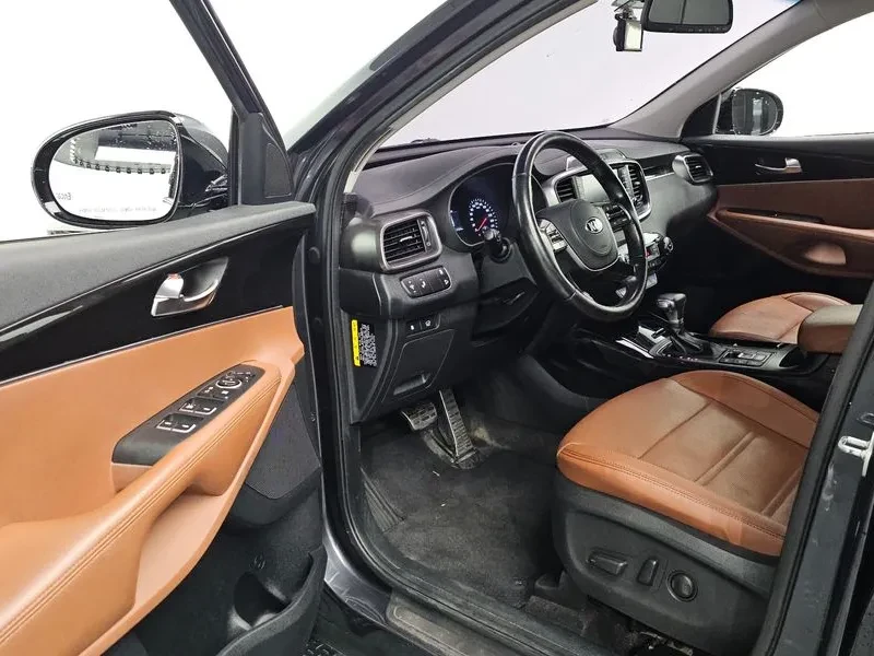 Kia Sorento 2.2 CRDI 4WD - САМО 30% АВАНС, снимка 10 - Автомобили и джипове - 56017226