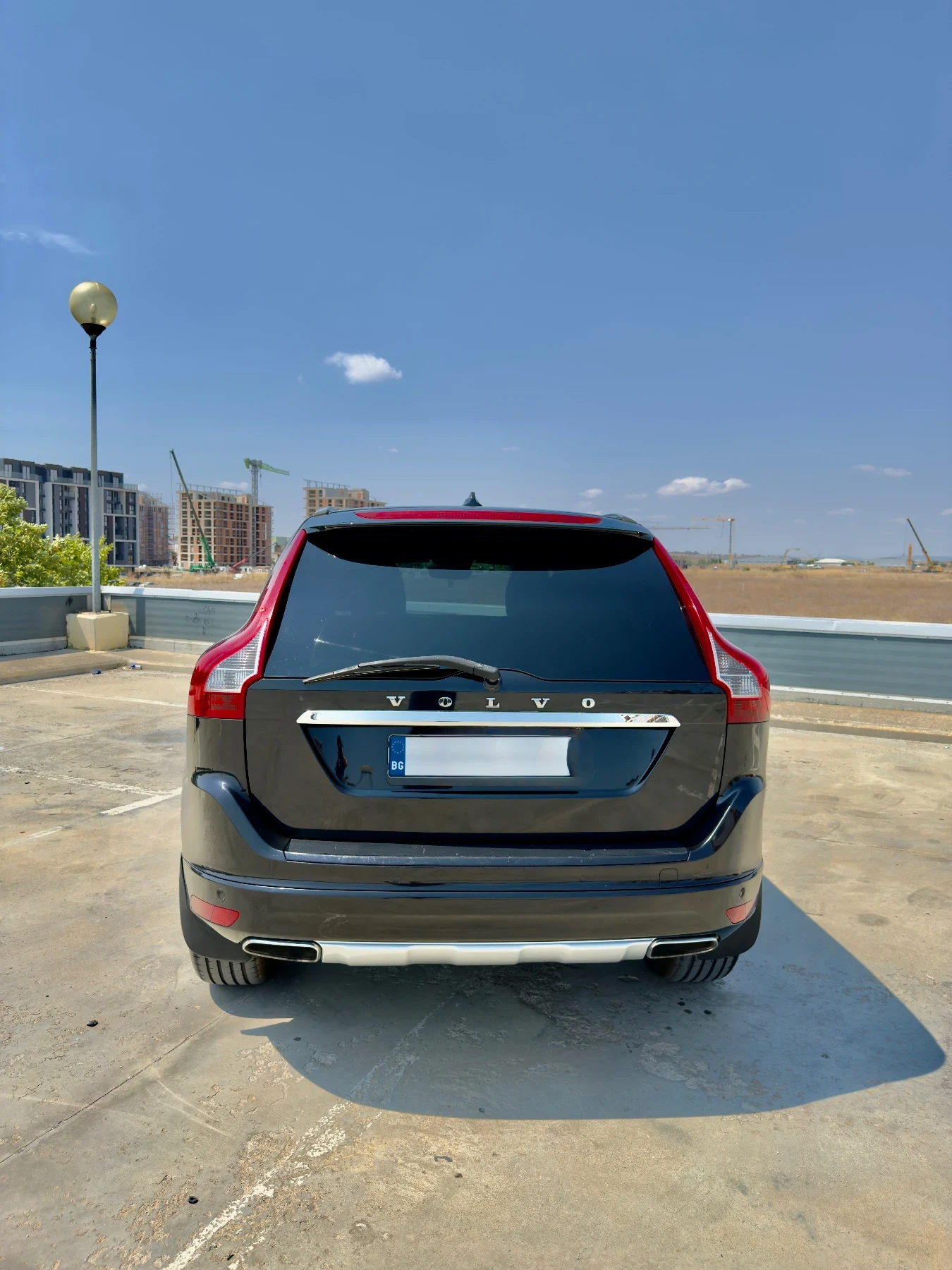 Volvo XC60 D5 AWD - изображение 4