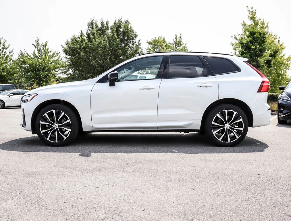 Volvo XC60 B5 Plus* AWD* АвтоКредит* (ЦЕНА ДО БГ), снимка 3 - Автомобили и джипове - 53724287