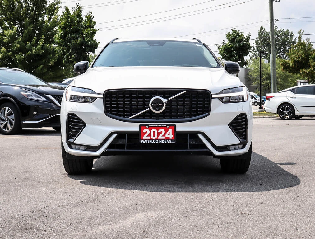 Volvo XC60 B5 Plus* AWD* АвтоКредит* (ЦЕНА ДО БГ), снимка 2 - Автомобили и джипове - 53724287