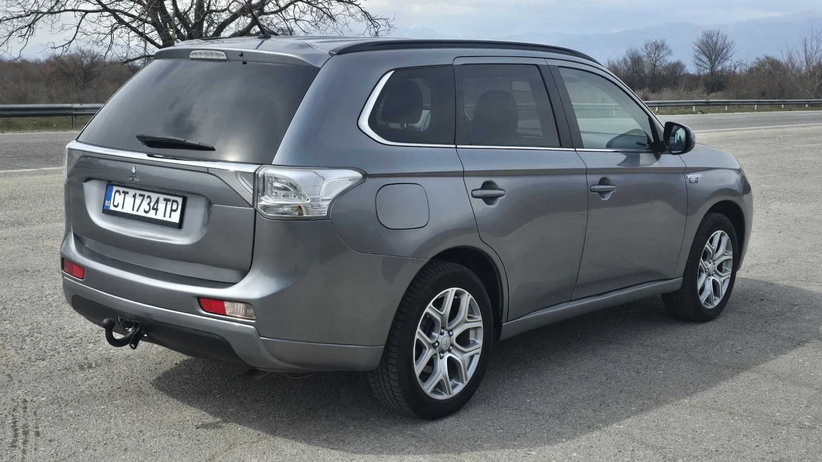 Mitsubishi Outlander PHEV, снимка 4 - Автомобили и джипове - 53933313
