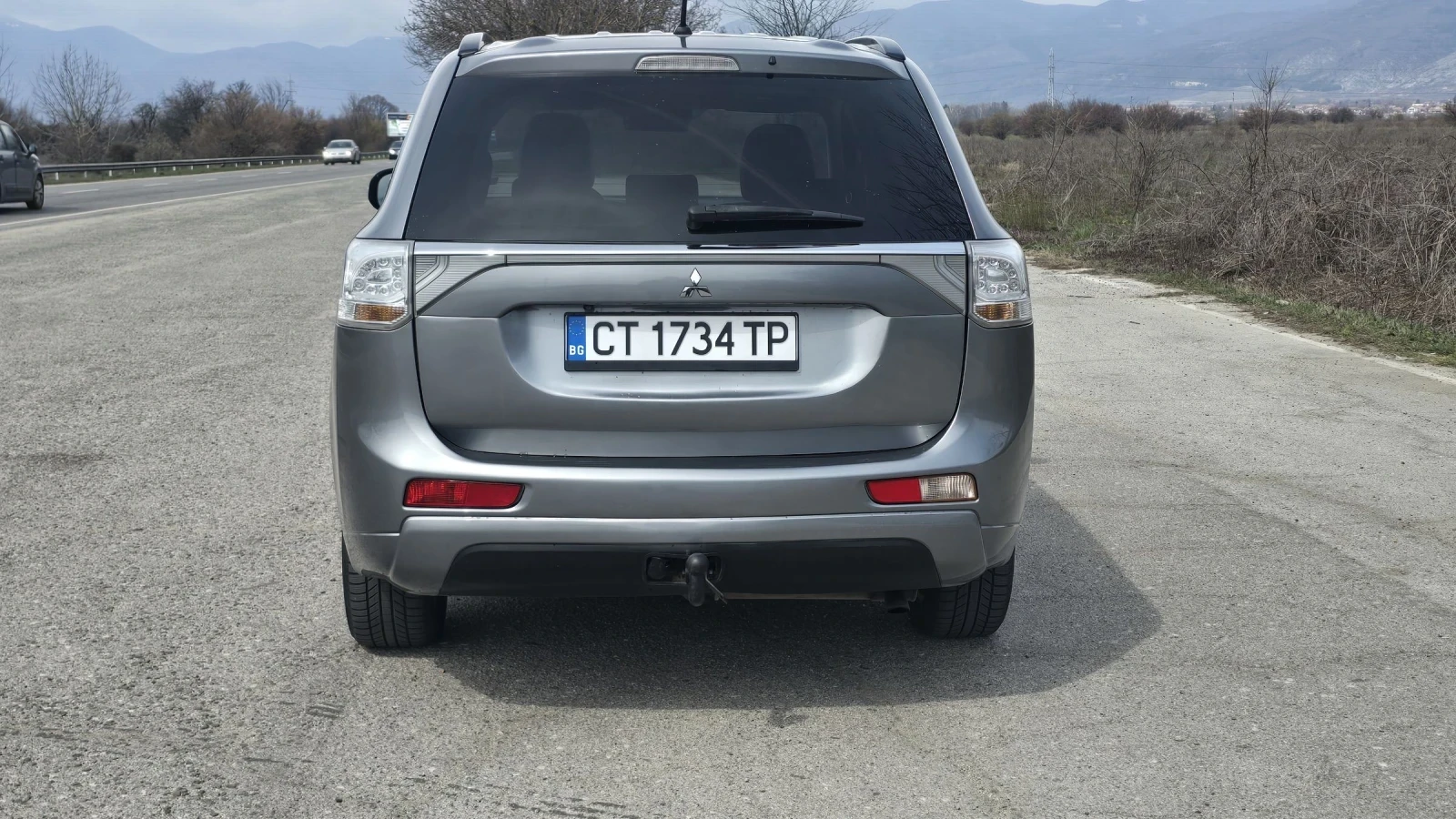 Mitsubishi Outlander PHEV, снимка 5 - Автомобили и джипове - 53933313