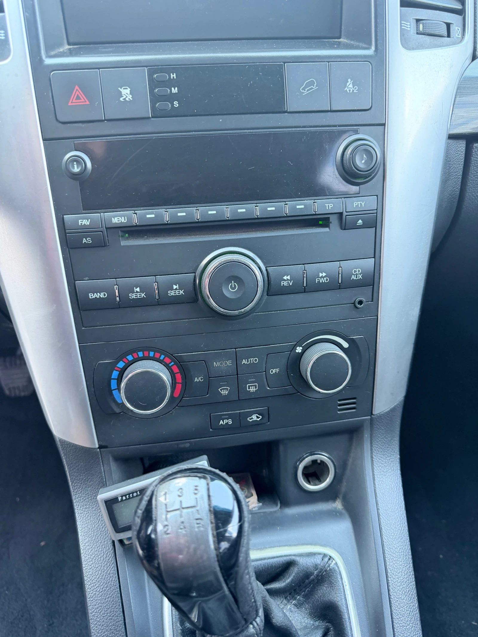 Chevrolet Captiva, снимка 14 - Автомобили и джипове - 54161276