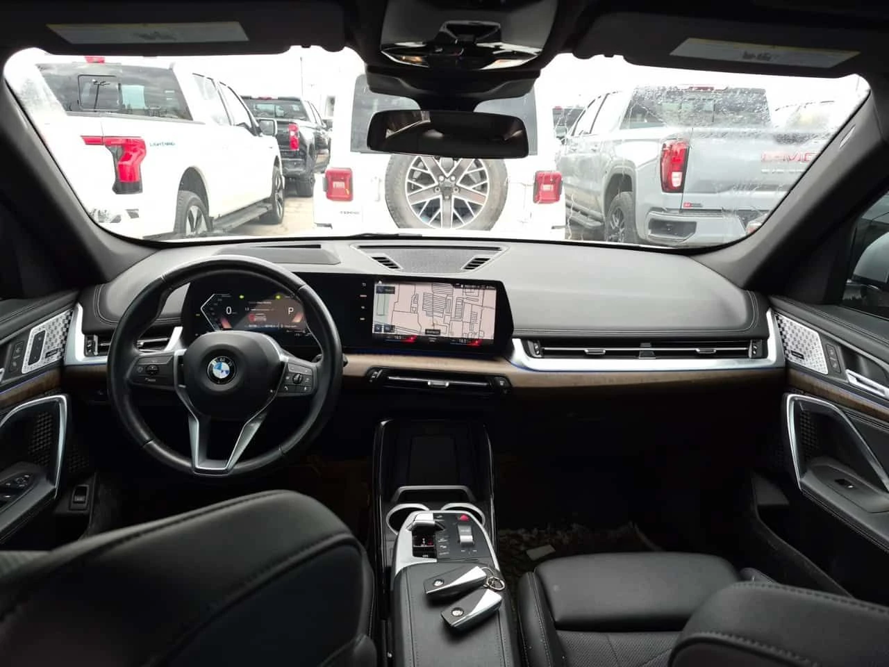 BMW X1 XDRIVE * FULL M PACK* ДИСТРОНИК* АМБИЕНТНО* HEAD U, снимка 10 - Автомобили и джипове - 54605059