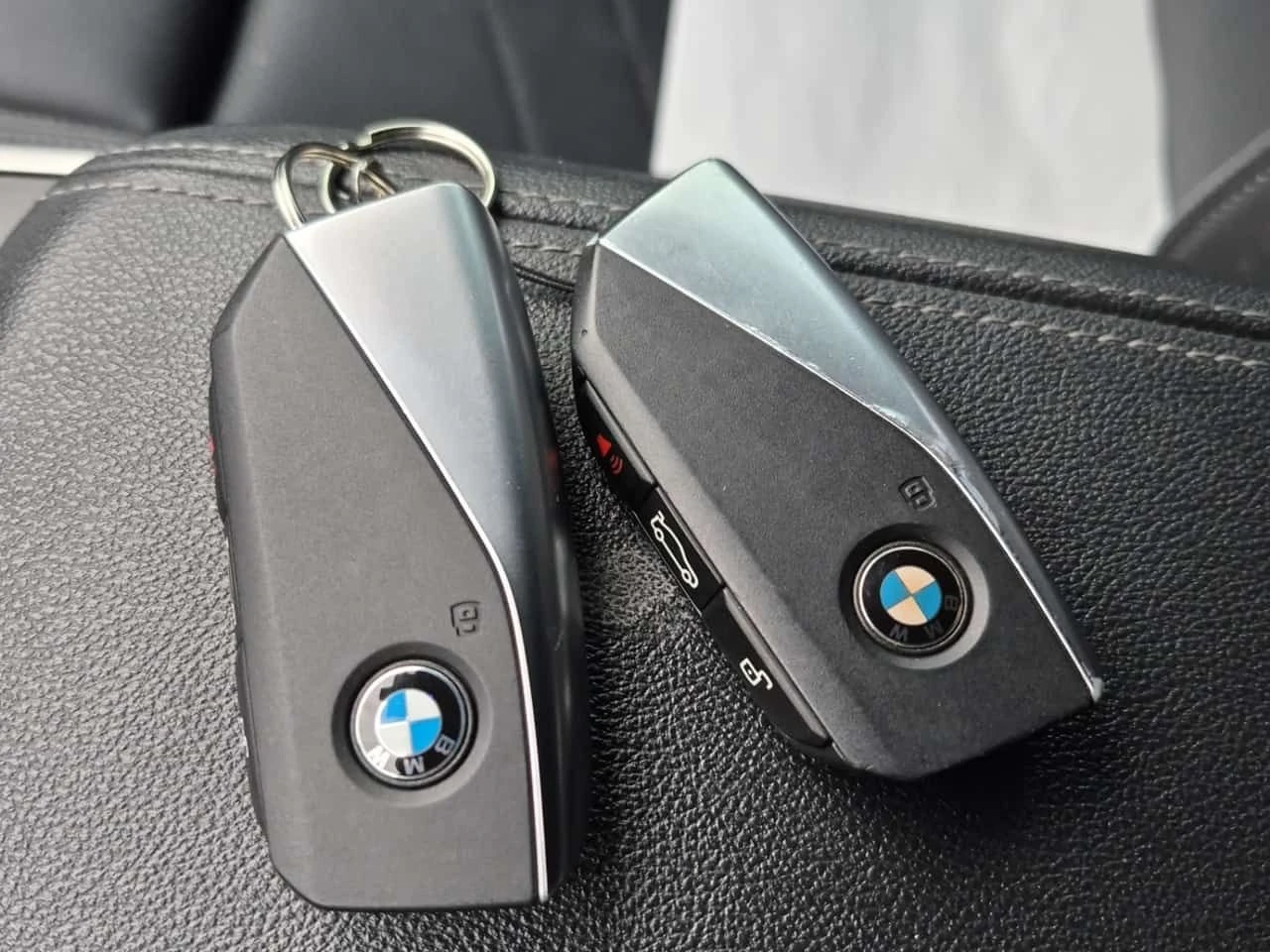 BMW X1 XDRIVE * FULL M PACK* ДИСТРОНИК* АМБИЕНТНО* HEAD U, снимка 8 - Автомобили и джипове - 54605059