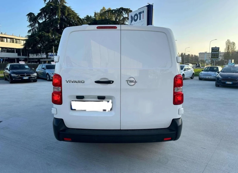 Opel Vivaro 1.5 CDTI 2 броя , снимка 12 - Бусове и автобуси - 48548802