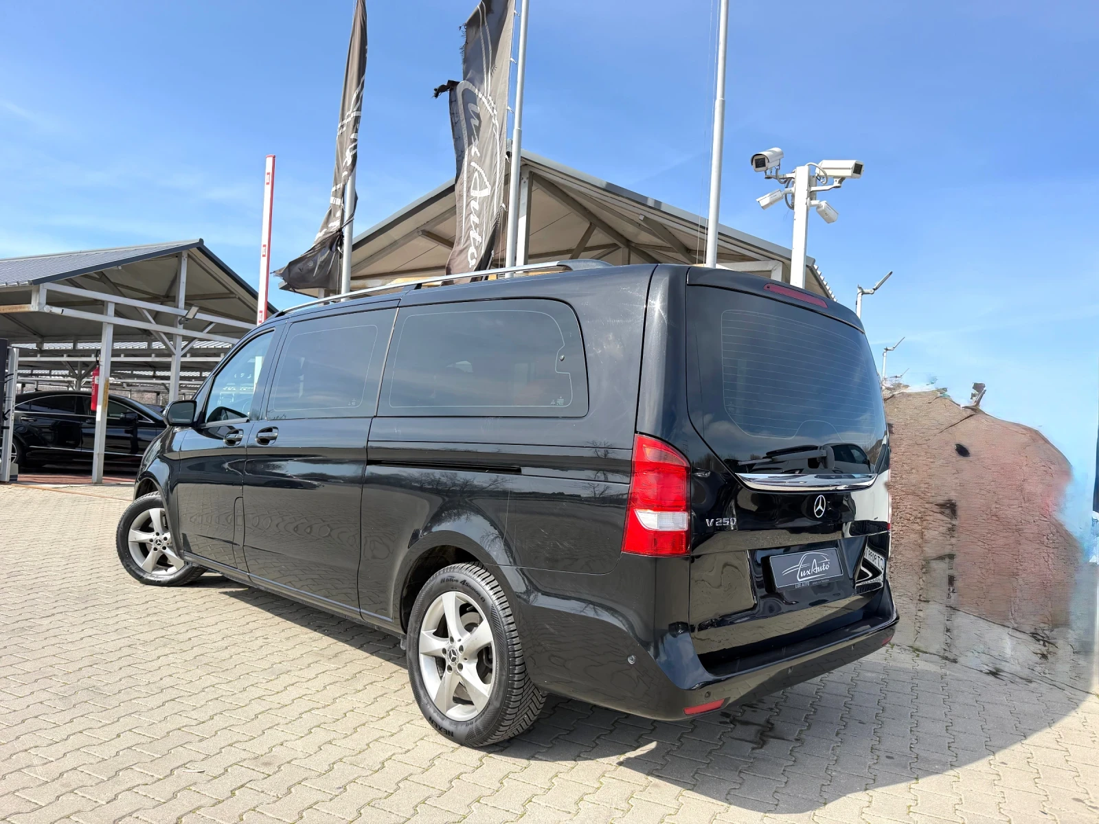 Mercedes-Benz V 250 EXTRA LONG#3xЕл.ВРАТИ#CAMERA#VIP#2018г, снимка 4 - Бусове и автобуси - 53820793