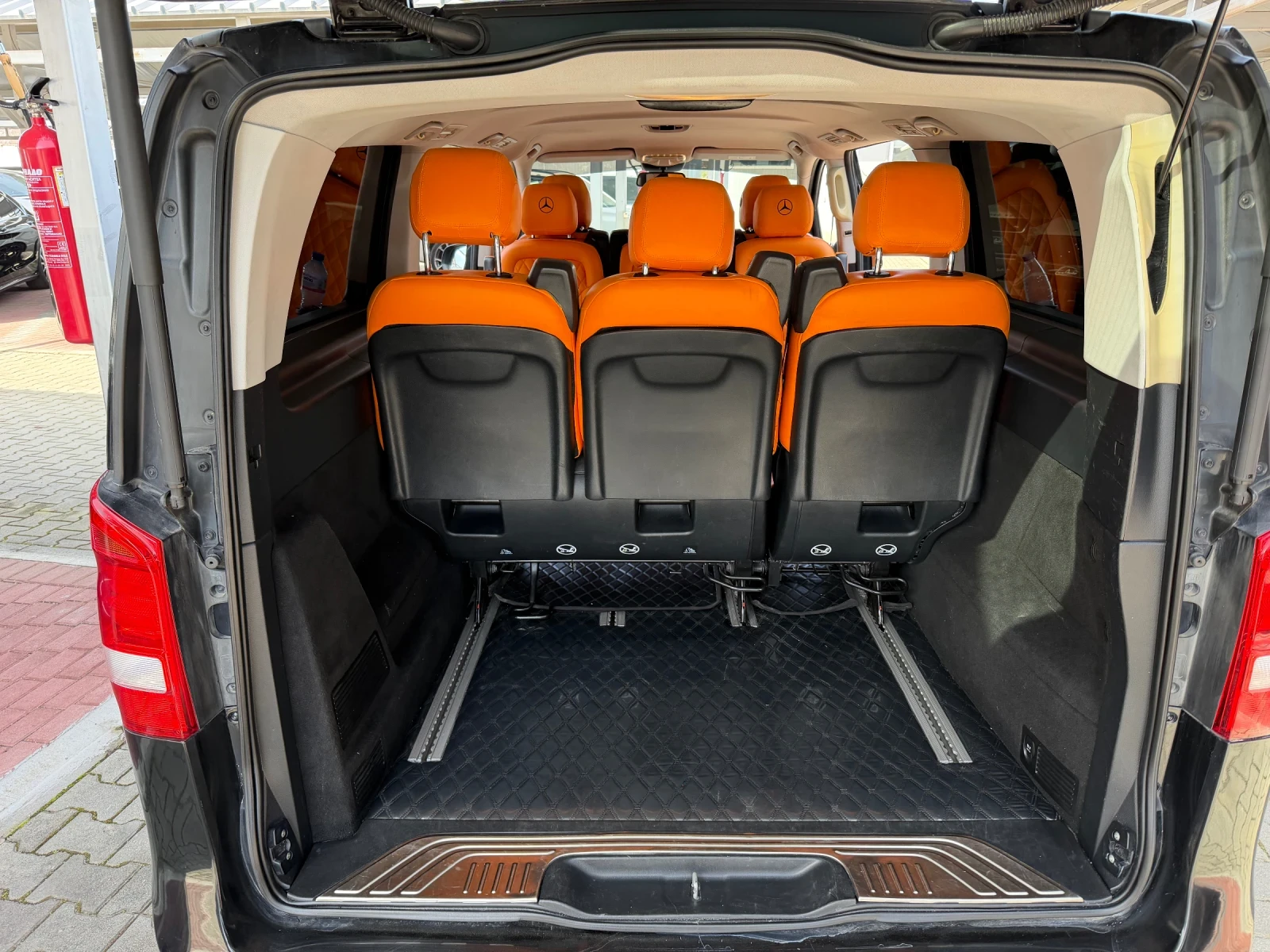 Mercedes-Benz V 250 EXTRA LONG#3xЕл.ВРАТИ#CAMERA#VIP#2018г, снимка 12 - Бусове и автобуси - 53820793