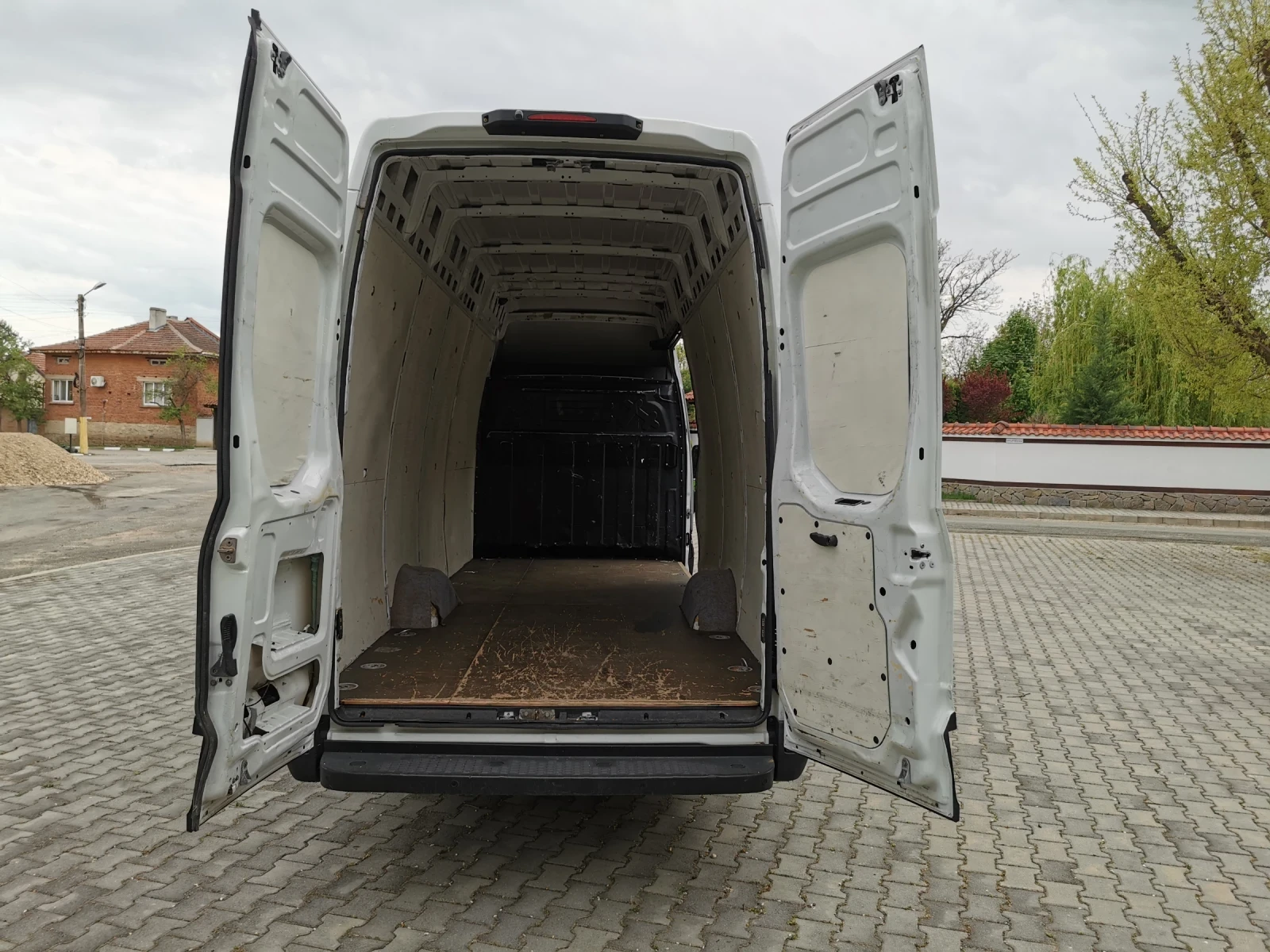 Iveco Daily 35S18 Hi Matic, снимка 7 - Бусове и автобуси - 54371369