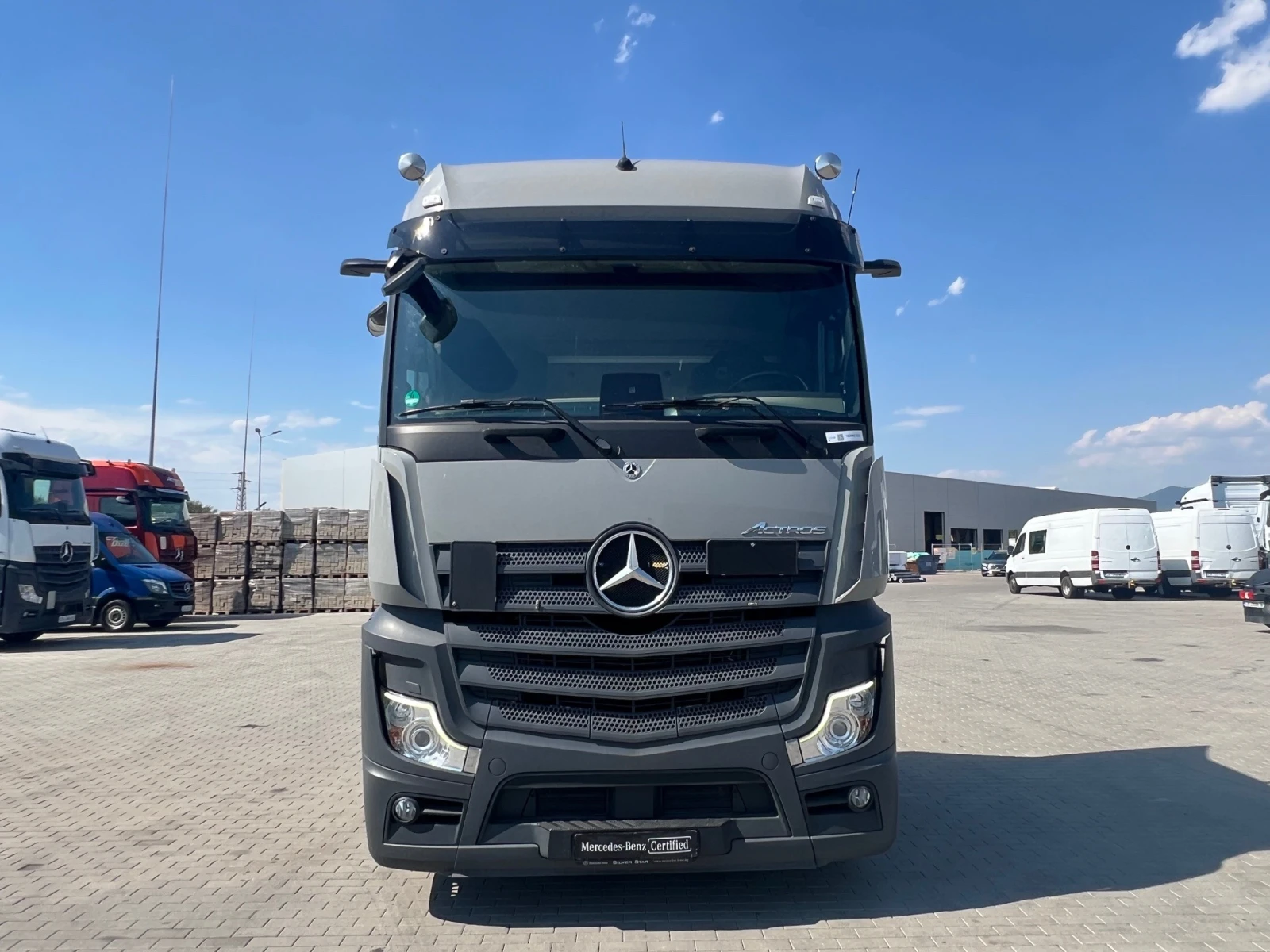 Mercedes-Benz Actros 1848 BIG SPACE - изображение 2