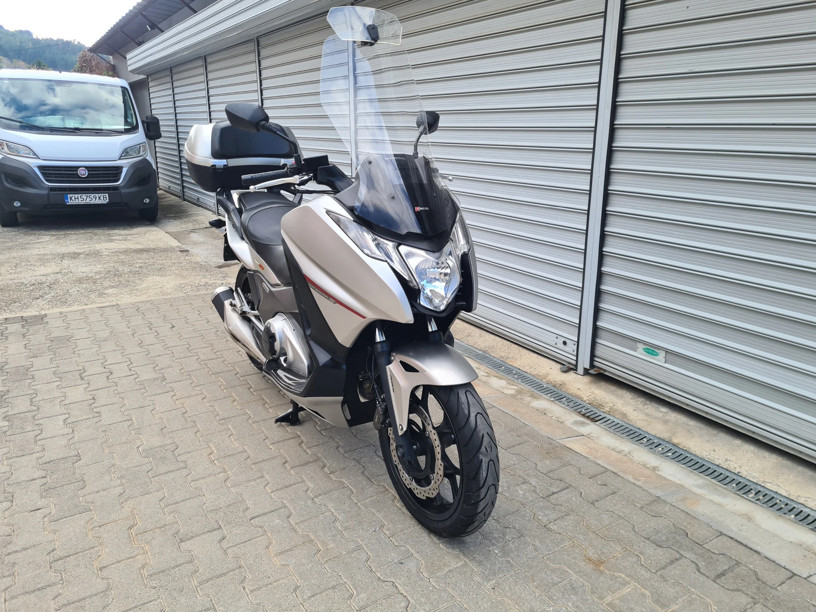 Honda Interceptor 750i ABS/TSC, снимка 2 - Мотоциклети и мототехника - 56645890