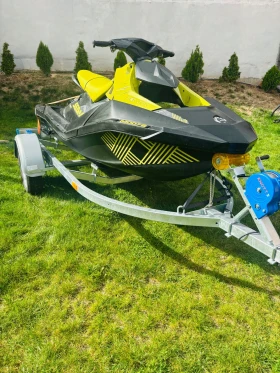 Джет Bombardier Sea Doo Sea-Doo Spark 3up, снимка 2 - Воден транспорт - 47462209