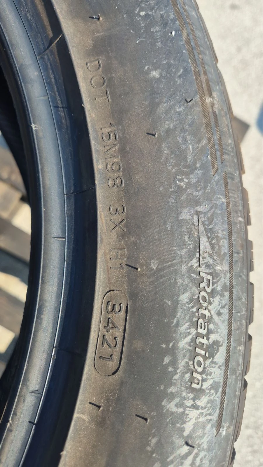 Гуми Зимни 235/55R19, снимка 5 - Гуми и джанти - 55055807