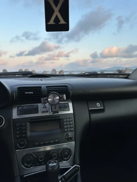 Mercedes-Benz C 220, снимка 10