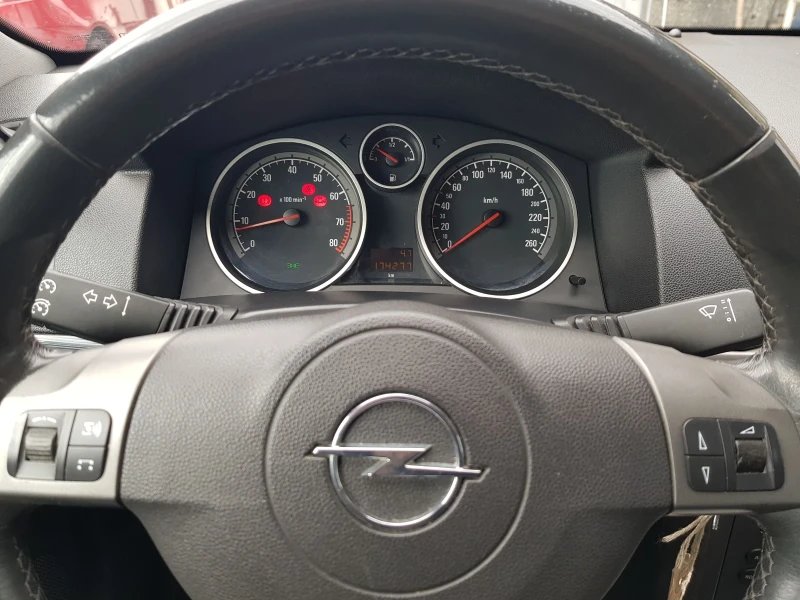 Opel Astra 2.0turbo 200k.c., снимка 13 - Автомобили и джипове - 42036015