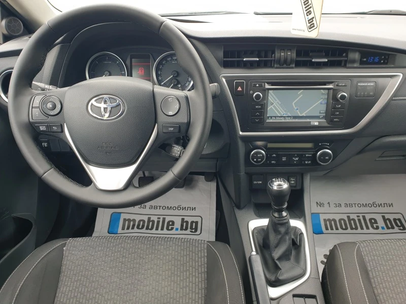 Toyota Auris 1.4 D4D-Италия, снимка 8 - Автомобили и джипове - 45119710