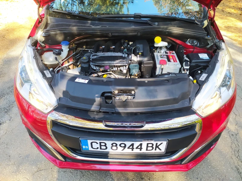 Peugeot 208 1.4 PureTech, снимка 5 - Автомобили и джипове - 47380114