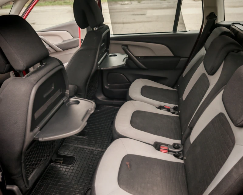 Citroen C4 Picasso Grand 1.6HDI * 6+ 1 * НАВИ * КАМЕРА, снимка 11 - Автомобили и джипове - 47839636
