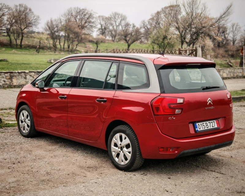 Citroen C4 Picasso Grand 1.6HDI * 6+ 1 * НАВИ * КАМЕРА, снимка 5 - Автомобили и джипове - 47839636