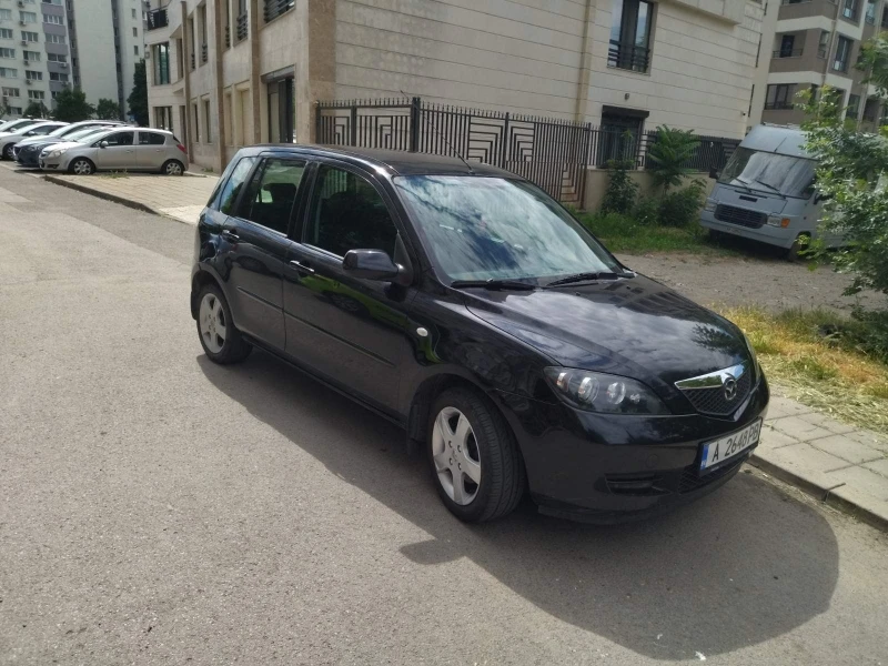 Mazda 2, снимка 1 - Автомобили и джипове - 47868894