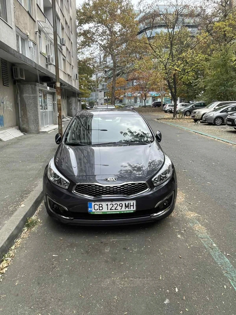 Kia Ceed, снимка 1 - Автомобили и джипове - 47995675